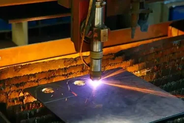 Corte por plasma: uma tecnologia que está revolucionando a indústria metalúrgica!