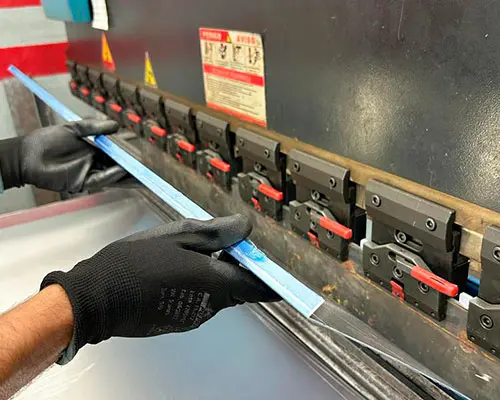 Empresa de dobra de aço: encontre qualidade na West